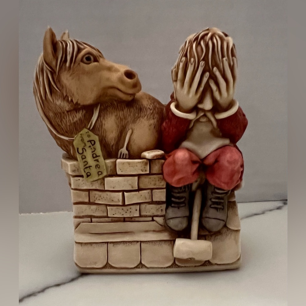 HarmonyKingdom “Holy Smoke” Santa Delivers House Chimney Christmas Box Figurine